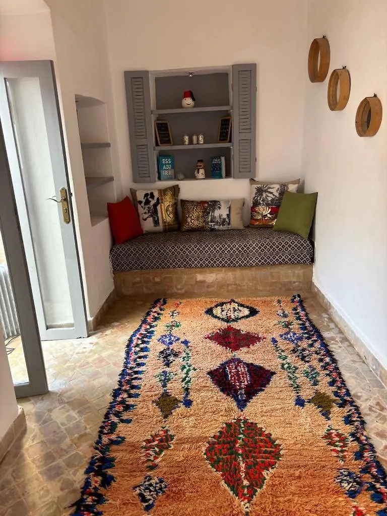 Riad Dar Dayana Szavíra Panzió