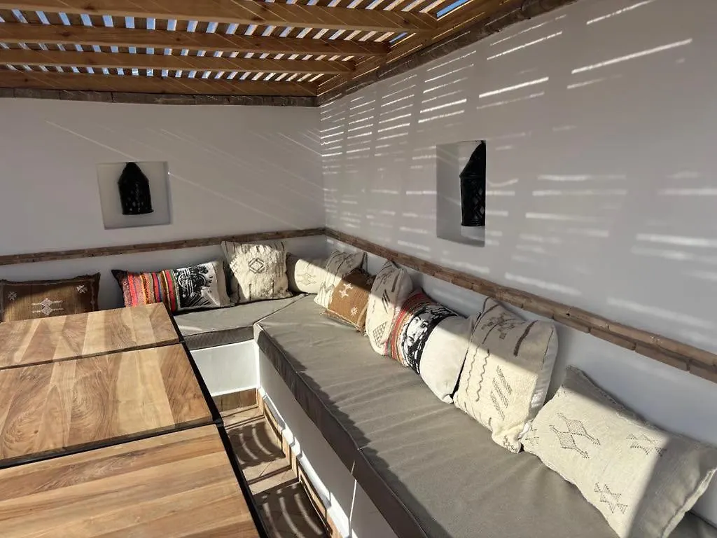 Panzió Riad Dar Dayana Szavíra